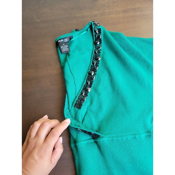 Style & Co petite. Vintage Beaded Blouse V-neck green size Medium - Picture 10 of 12